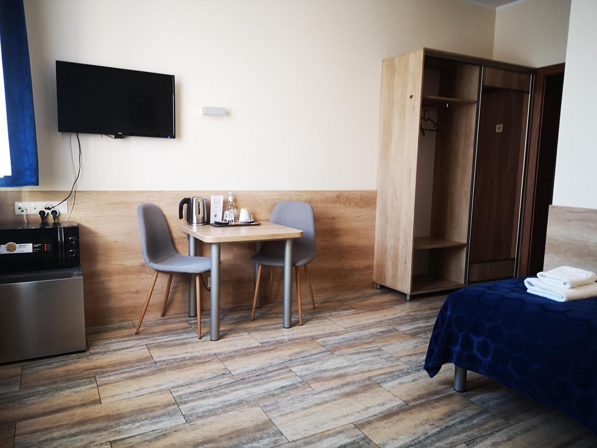 Gosciniec Piast Pokoje I Camper Park Brzezno  Exterior foto